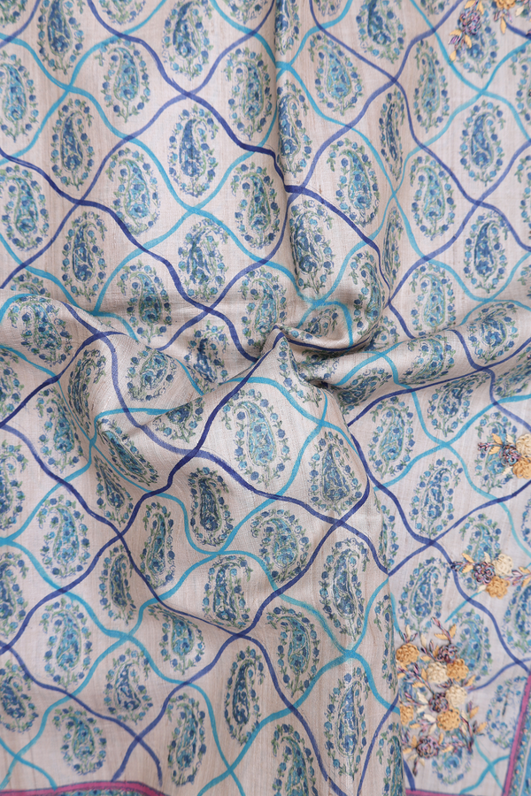 Tussar Silk Saree In Beige With Paisley Design