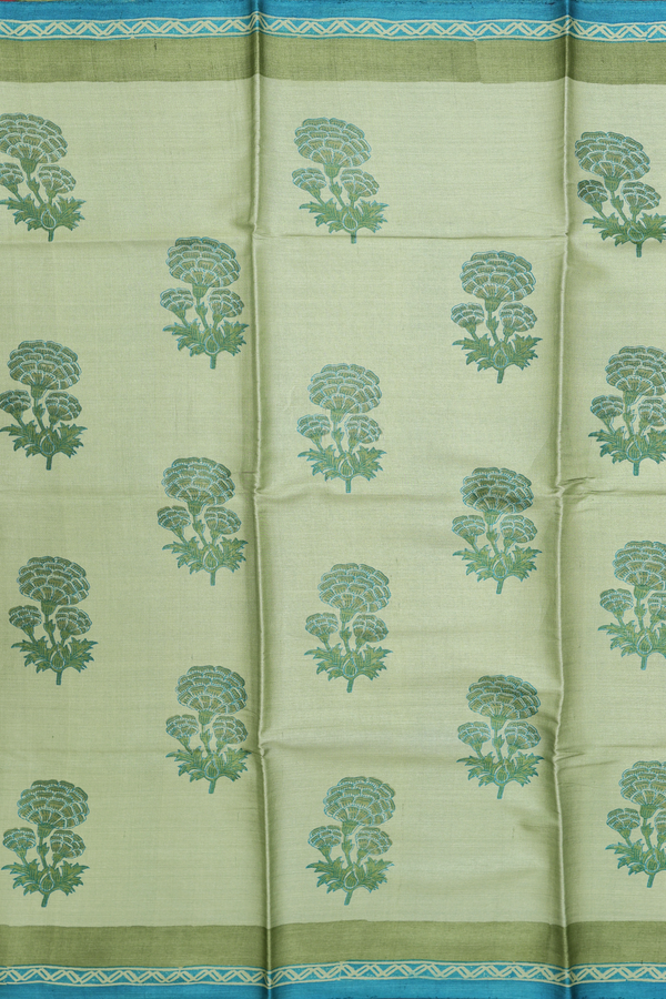 Tussar Silk Saree In Green With Floral Design