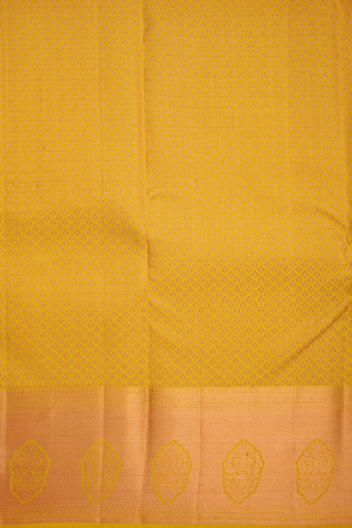 Zari Border In Brocade Yellow Kanchipuram Silk Saree