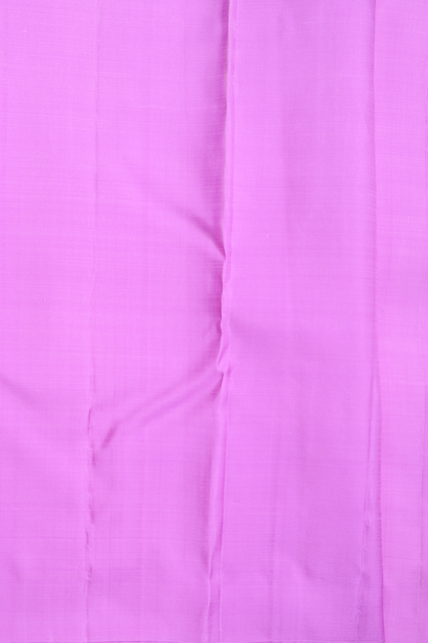 Kanchipuram Silk Saree In Beige With Zari Design