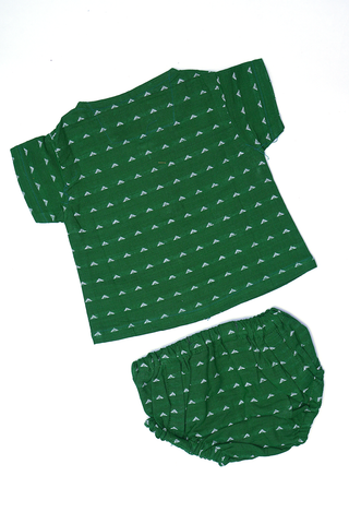 A-Line Green Top And Diaper Infant Wear Boys Co-Ord Set Of 2