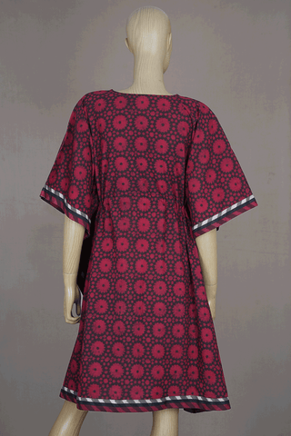 Split V-neck Allover Design Berry Red Cotton Short Kaftan