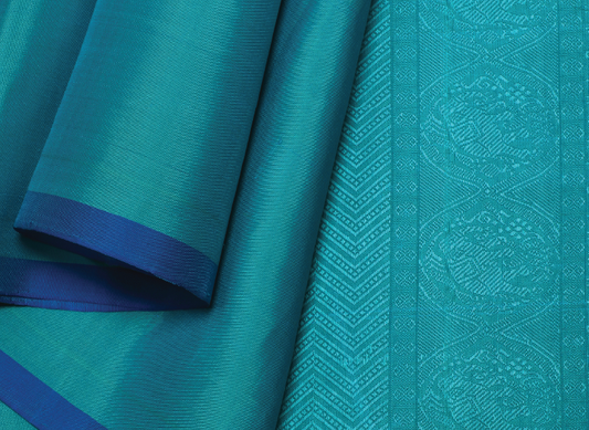 How to Style a Monochrome Saree