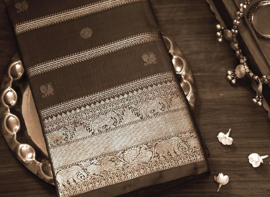 Unfold a new story from old treasured sarees