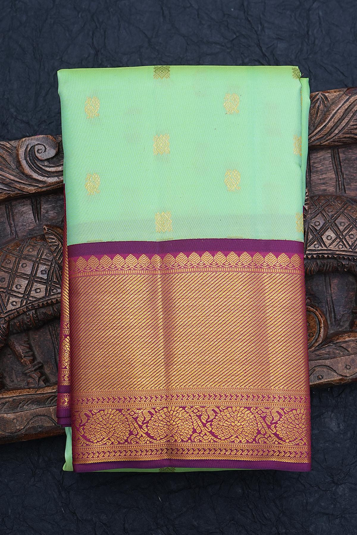 Diamond Peacock Buttas Pastel Green Kanchipuram Silk Saree