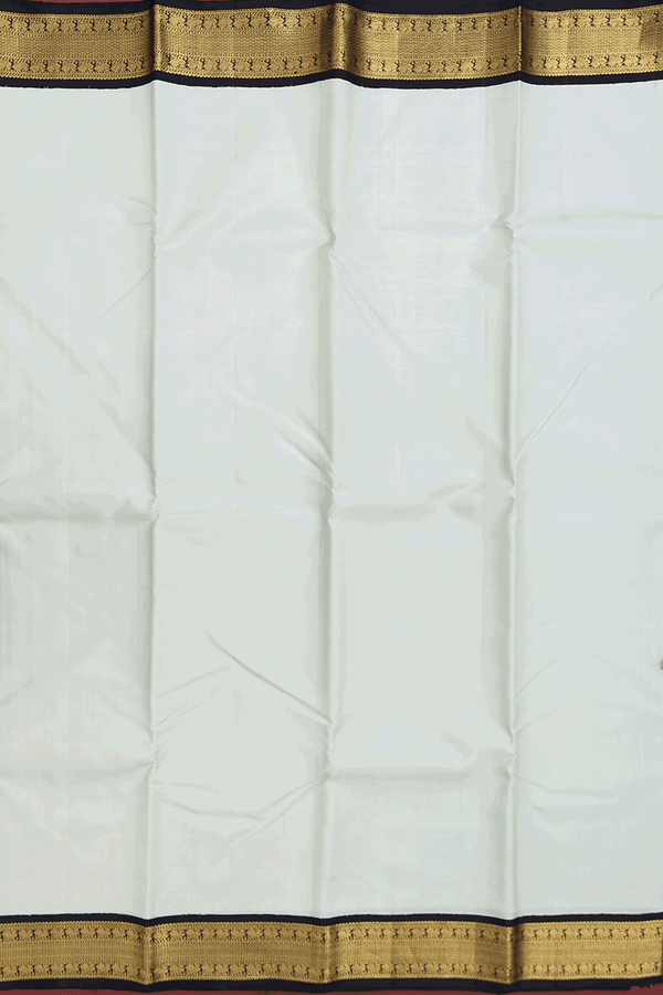 Kanchipuram Silk Saree In Pale Green With Korvai Border