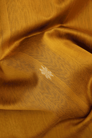 Floral Zari Buttis Golden Yellow Maheswari Silk Cotton Saree
