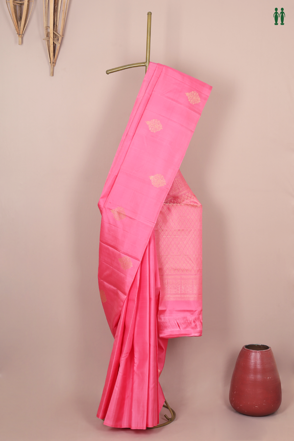 Kanchipuram Silk Saree In Lotus Pink With Zari Motifs