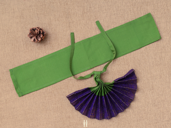 Contrast Border Green Silk Cotton Amman Pavadai Set