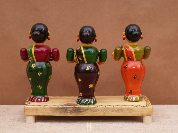 Wooden Handicraft Welcome Ladies For Showpiece