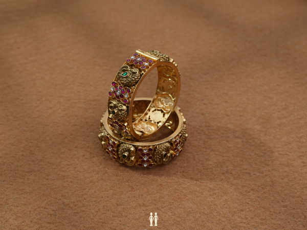 Antique Design With Stone Gold Plated Silver Screw Bangles