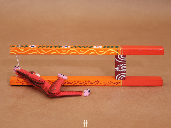 Wooden Handicraft Multicolor Jumping Animal Toy