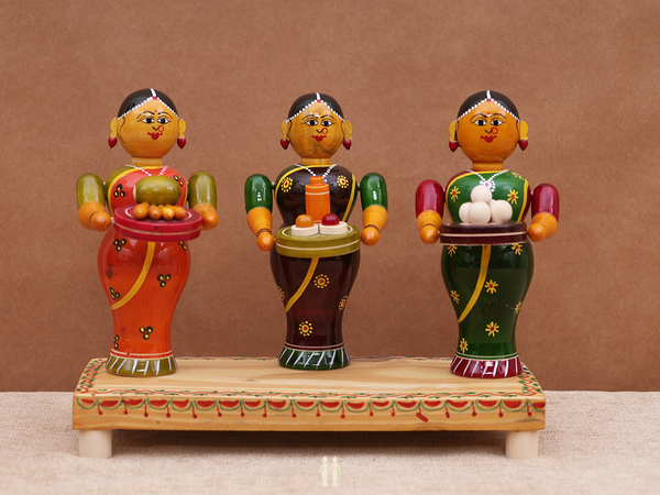 Wooden Handicraft Welcome Ladies For Showpiece