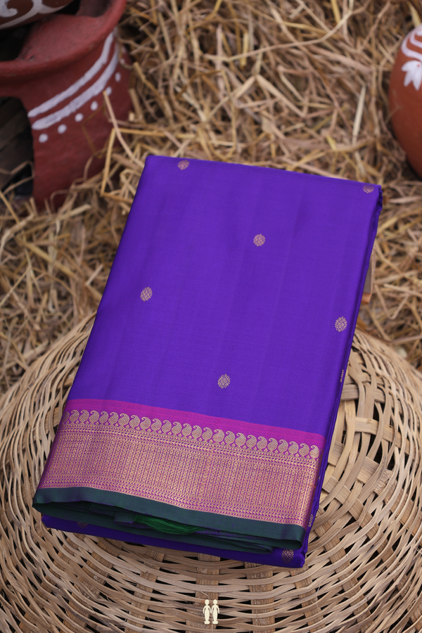 Kanchipuram Silk Saree In Royal Blue With Chakram Buttas