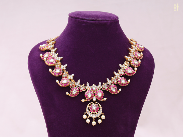 Paisley Design With Kemp Stone Gold Plated Pure Silver Necklace