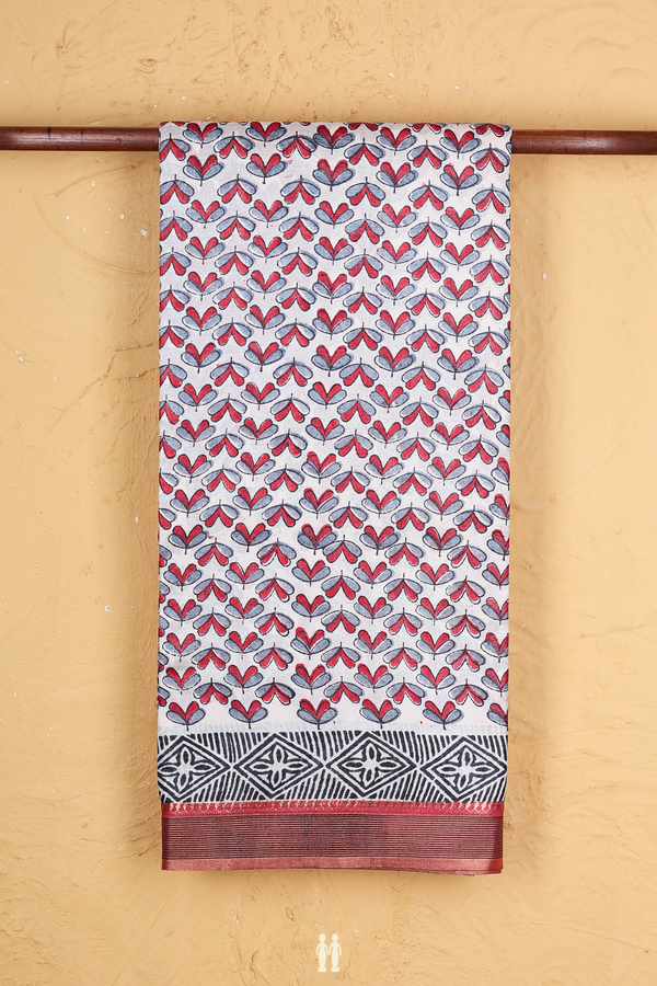 Tussar Silk Saree In White With Printed Design