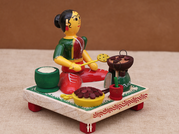 Wooden Handicraft Cooking Lady For Showpiece