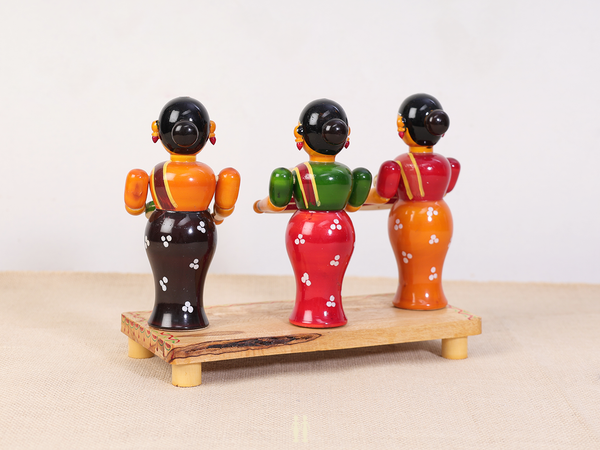 Wooden Handicraft Traditional Doll Set For Show Piece