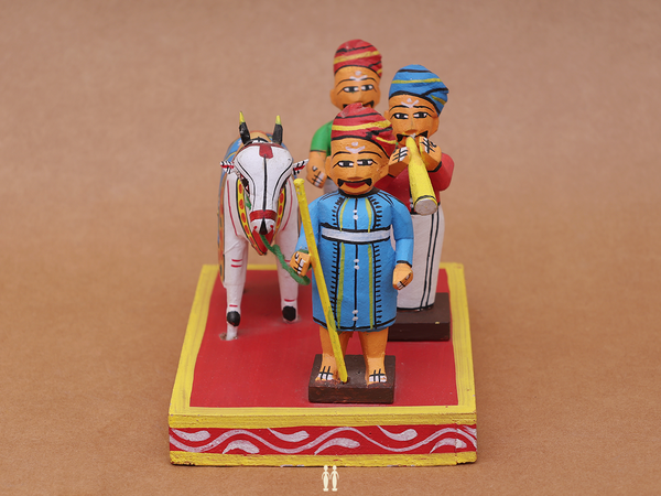 Wooden Handicraft Decorated Bull For Showpiece