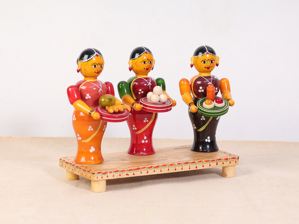 Wooden Handicraft Traditional Doll Set For Show Piece