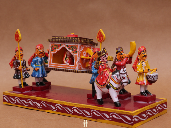 Wooden Handicraft Traditional Bridal Pallakku Set For Decor
