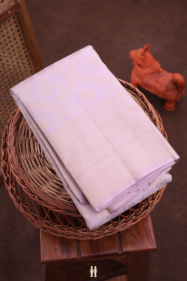 Kanchipuram Silk Saree In Pastel Purple With Floral Design