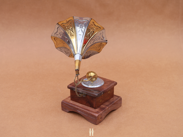 Handicraft Gramophone For Showpiece