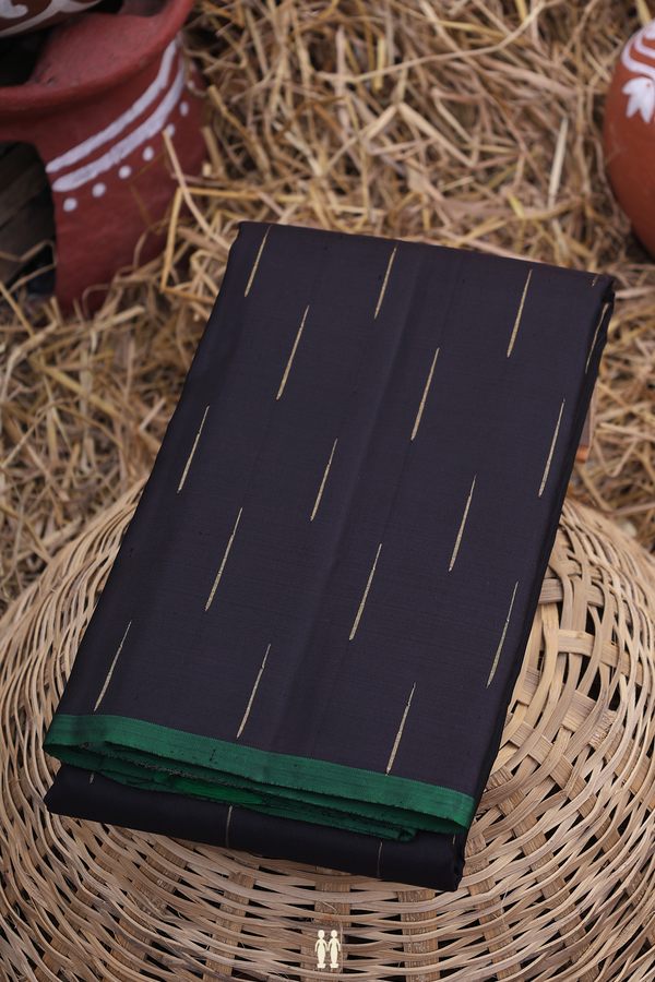 Kanchipuram Silk Saree In Black With Malli Moggu Buttas