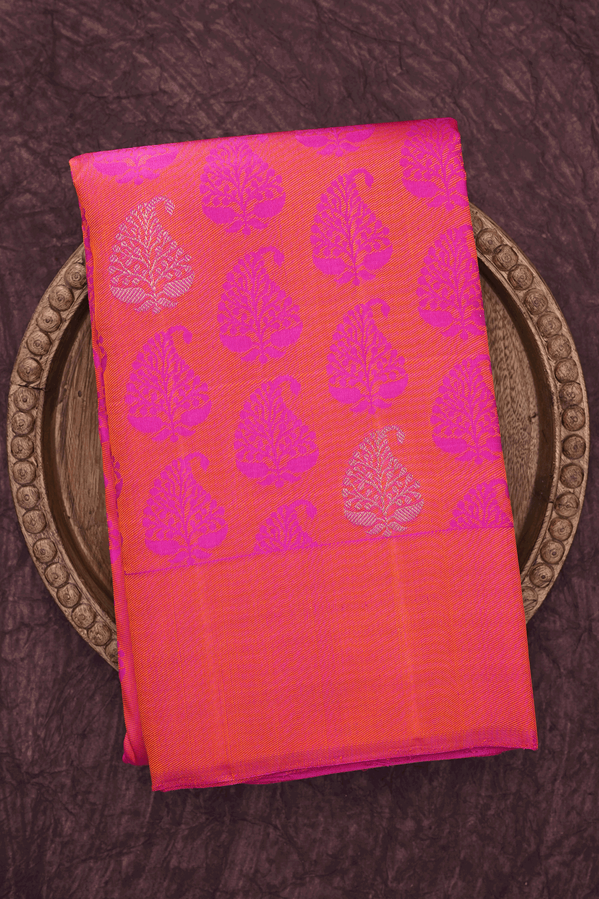 Paisley Zari Threadwork Motif Coral Red Kanchipuram Silk Saree