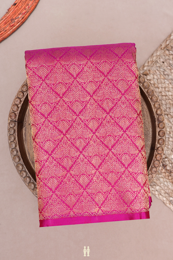 Kanchipuram Silk Saree In Magenta With Diamond Design