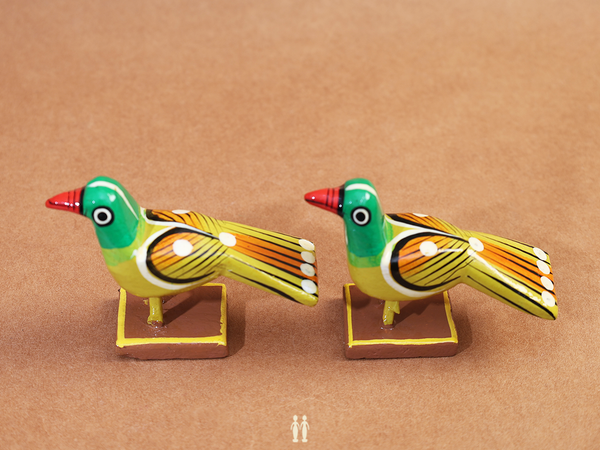 Set Of 2 Wooden Handicraft Multicolor Birds For Showpiece