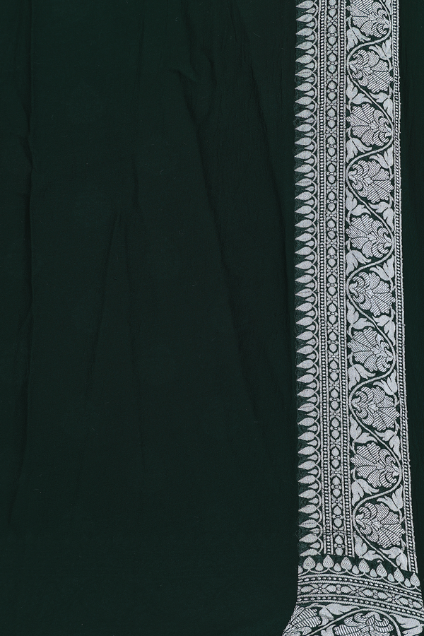 Georgette Banarasi Silk Saree In Green With Floral Buttas