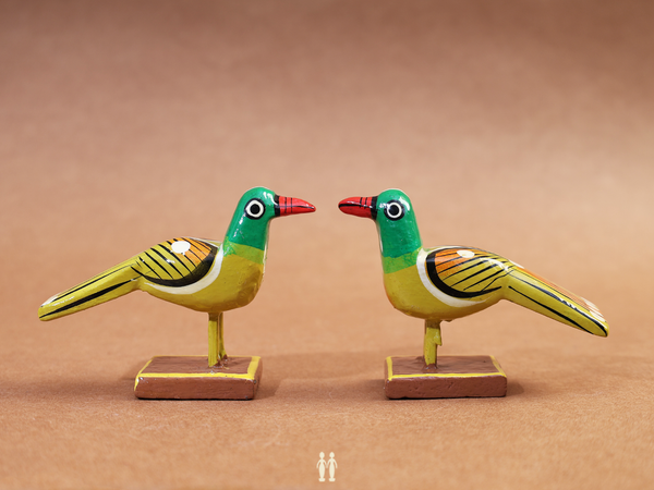 Set Of 2 Wooden Handicraft Multicolor Birds For Showpiece
