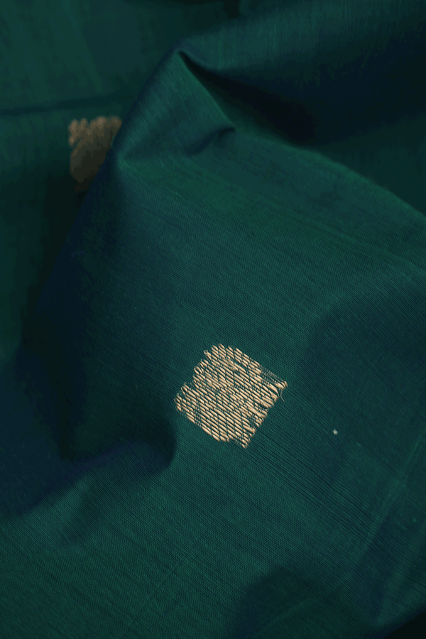 Peacock Paisley Buttas Pine Green Kanchi Cotton Saree