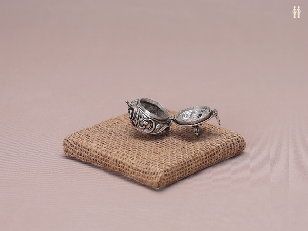 Antique Design Oxidized Pure Silver Kunguma Chimil