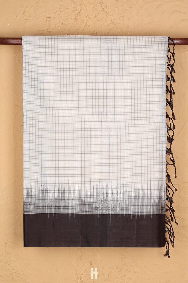 Soft Silk Saree In White With Checks Design
