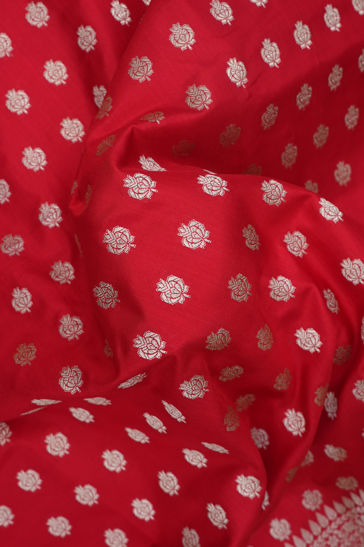 Floral Buttas Chilli Red Banarasi Silk Saree