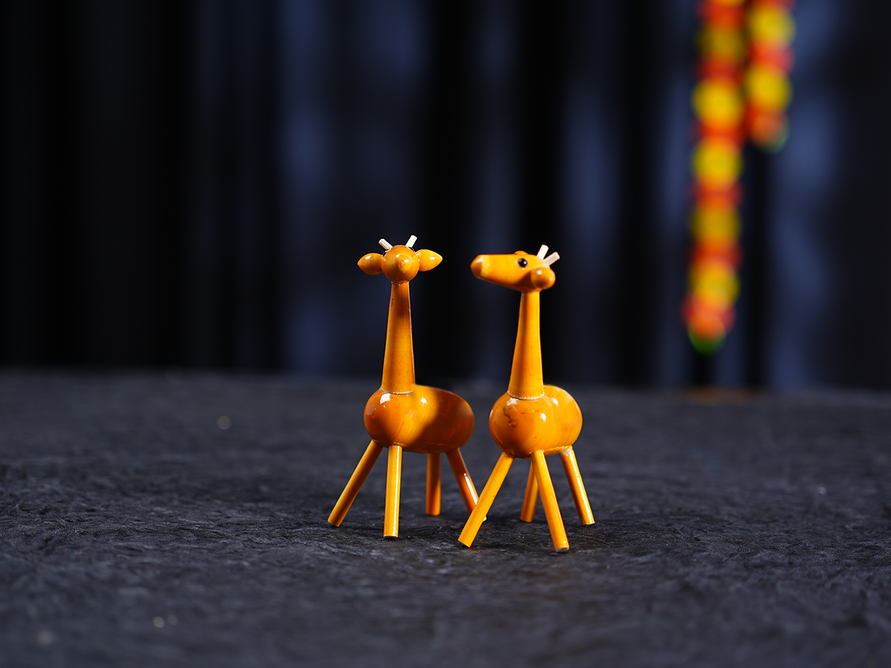 Set Of 2 Wooden Handicraft Giraffe For Showpiece