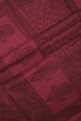 Floral And Paisley Design Hibiscus Red Printed Silk Saree