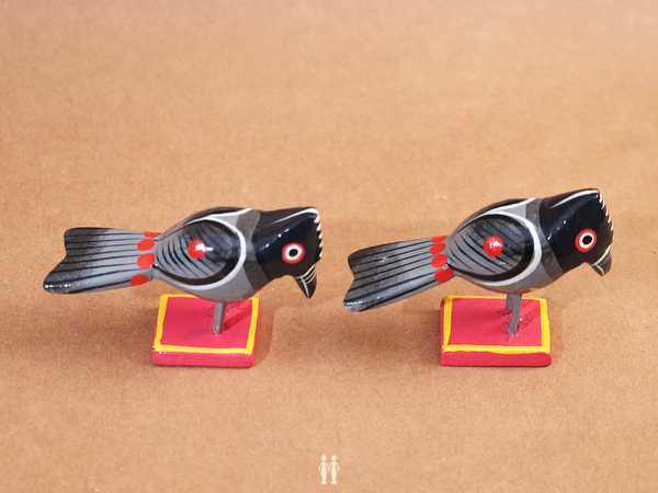 Set Of 2 Wooden Handicraft Multicolor Birds For Showpiece