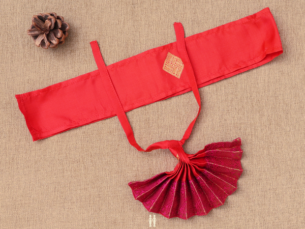 Contrast Border Red Silk Cotton Amman Pavadai Set