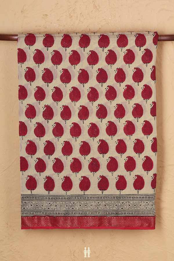 Mangalagiri Cotton Saree In Off White With Paisley Design