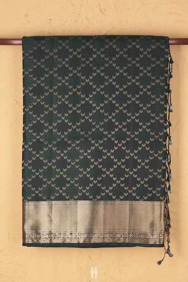 Soft Silk Saree In Dark Green With Diamond Design