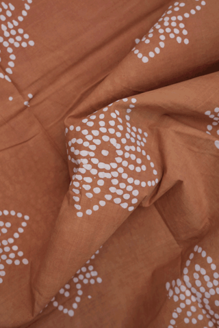 Allover Floral Design Sand Brown Sungudi Cotton Saree