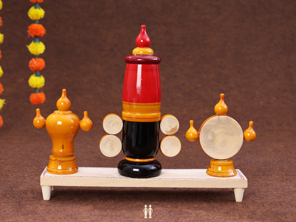 Wooden Handicraft Lord Venkateshwara With Sangu Chakkaram