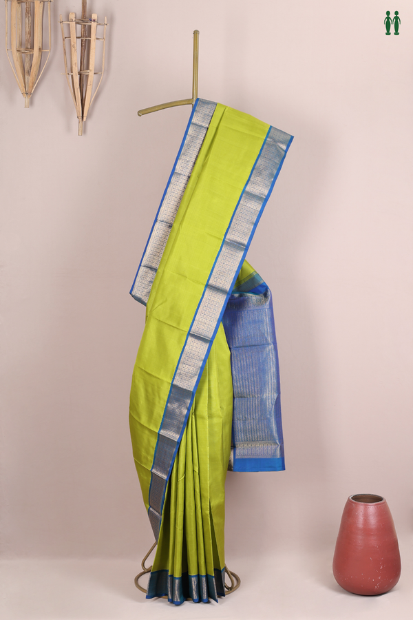 Kanchipuram Silk Saree In Parrot Green With Contrast Border