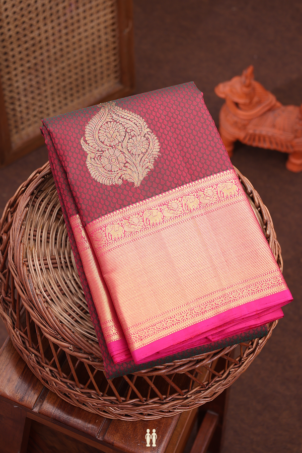 Kanchipuram Silk Saree In Manthulir With Jacquard Pattern