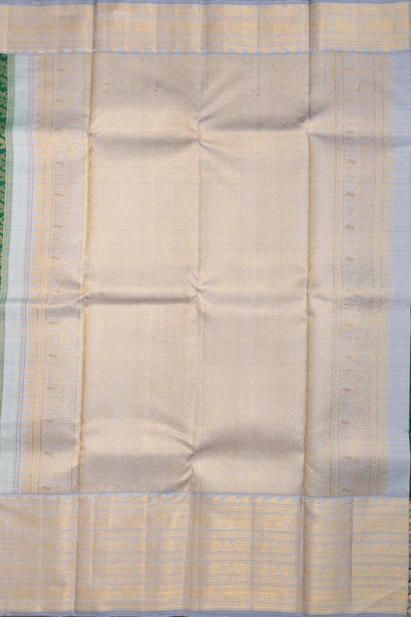 Kanchipuram Silk Saree In Emerald Green With Floral Design