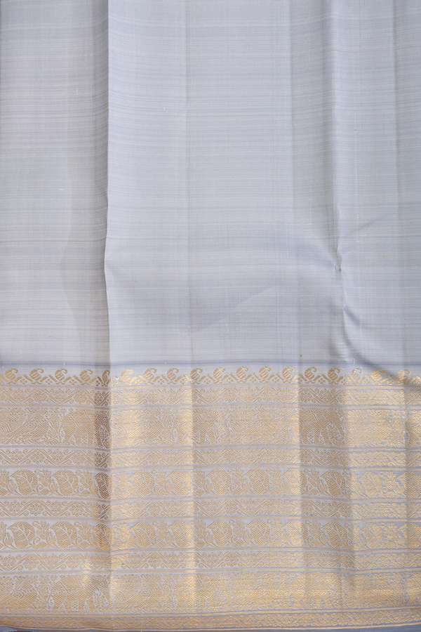 Kanchipuram Silk Saree In Emerald Green With Floral Design