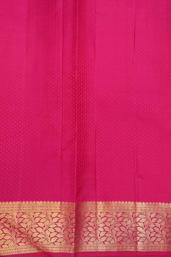 Kanchipuram Silk Saree In Purple With Jacquard Pattern